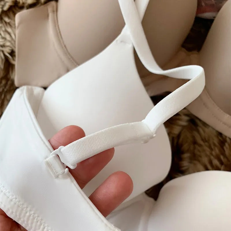 Push-Up Seamless Bra - Wireless Padded 3/4 Cup Bra With Adjustable Straps & Back Closure - ZOOMNSTORE
