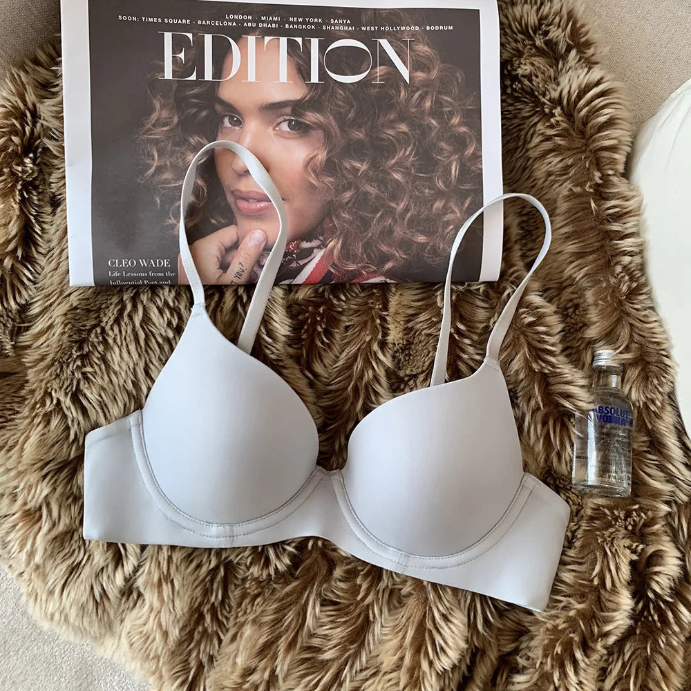 Push-Up Seamless Bra - Wireless Padded 3/4 Cup Bra With Adjustable Straps & Back Closure - ZOOMNSTORE