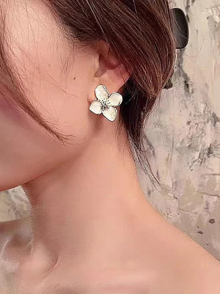 Retro Red Flower Earrings - Korean Fashion Women's Studs with Drip Glaze Finish - ZOOMNSTORE