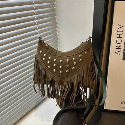 Retro Saddle Bag - Women's Shoulder Bag With Tassel Rivet | Large Capacity Purse - ZOOMNSTORE