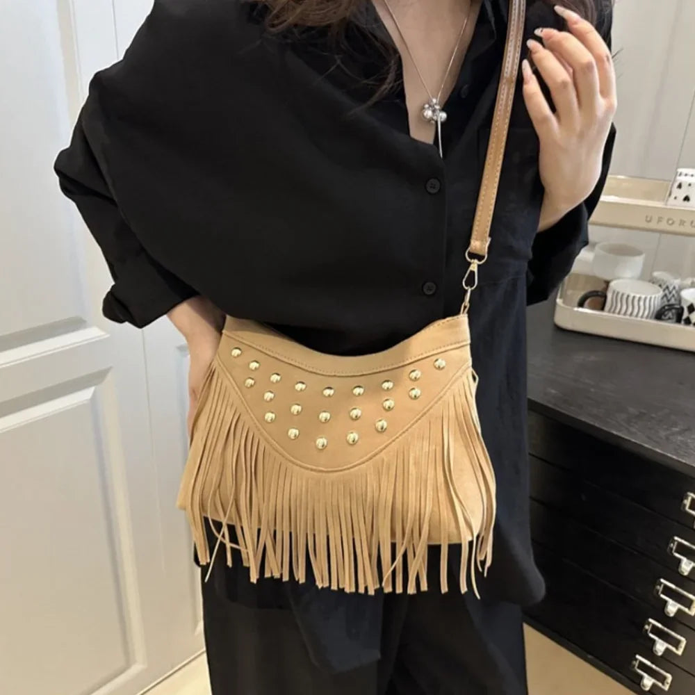 Retro Saddle Bag - Women's Shoulder Bag With Tassel Rivet | Large Capacity Purse - ZOOMNSTORE