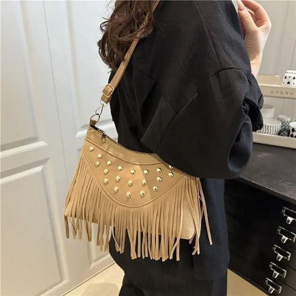 Retro Saddle Bag - Women's Shoulder Bag With Tassel Rivet | Large Capacity Purse - ZOOMNSTORE