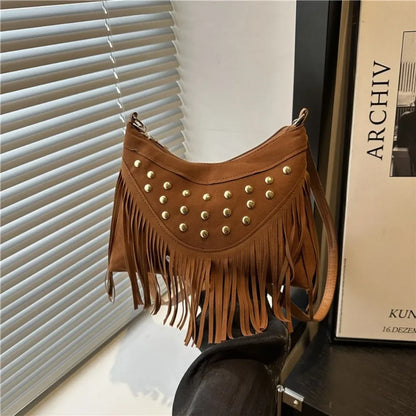 Retro Saddle Bag - Women's Shoulder Bag With Tassel Rivet | Large Capacity Purse - ZOOMNSTORE