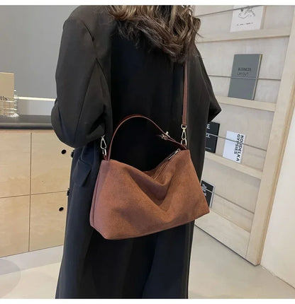Retro Shoulder Bag – Women's Tote Bag With Large Capacity | Zipper Closure - ZOOMNSTORE