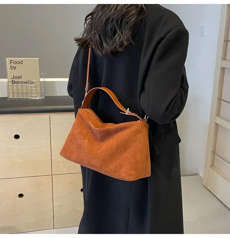 Retro Shoulder Bag – Women's Tote Bag With Large Capacity | Zipper Closure - ZOOMNSTORE