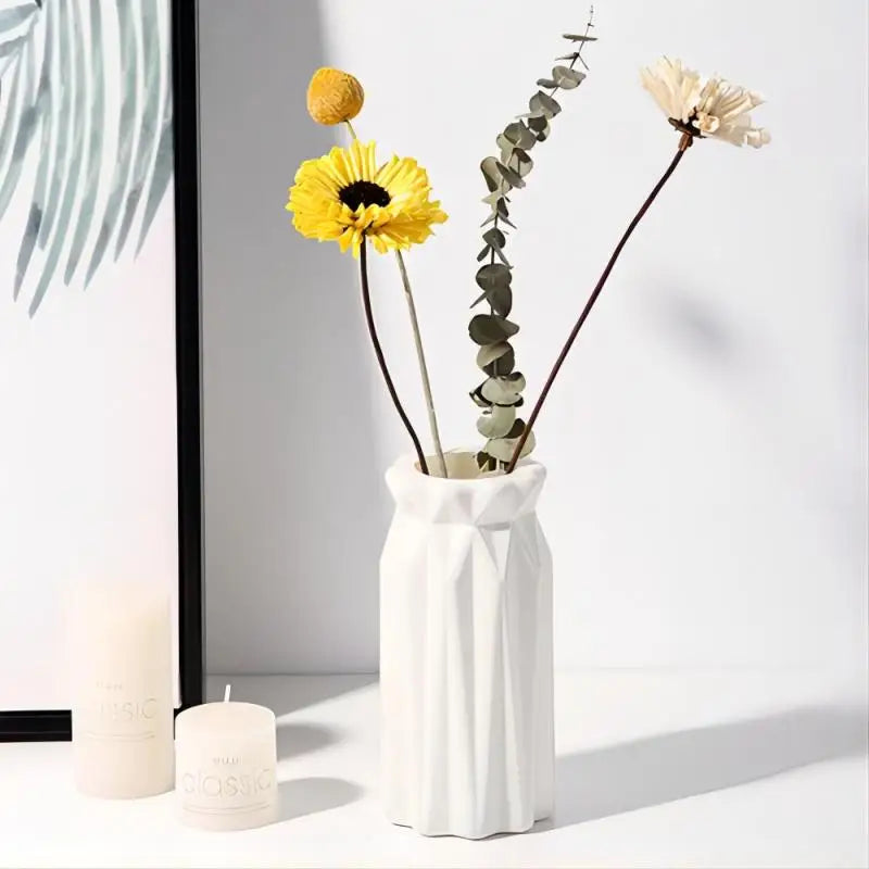 Nordic Plastic Vase - Simple Small Flower Pot for Modern Home Decor