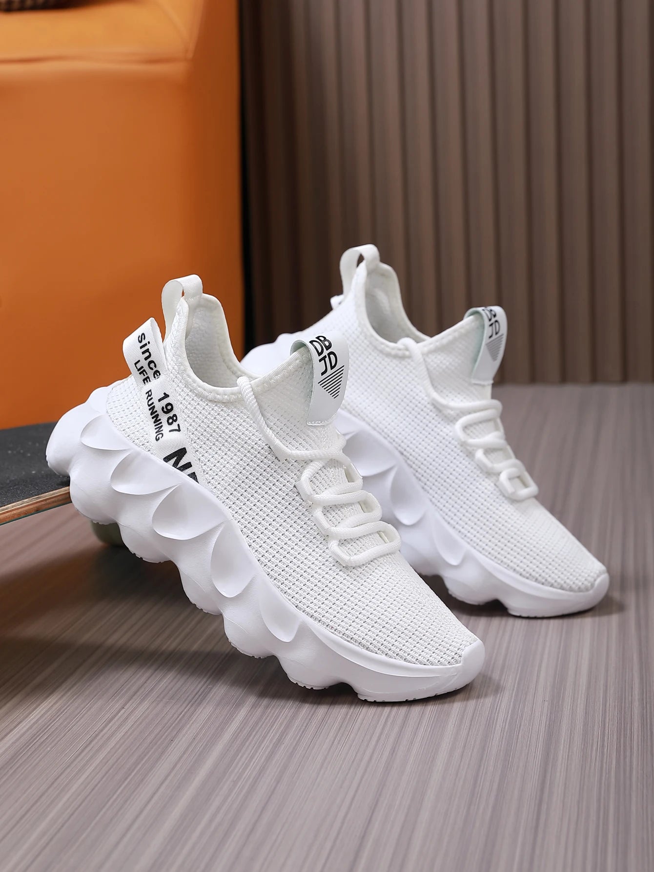 ZOOMNSTORE