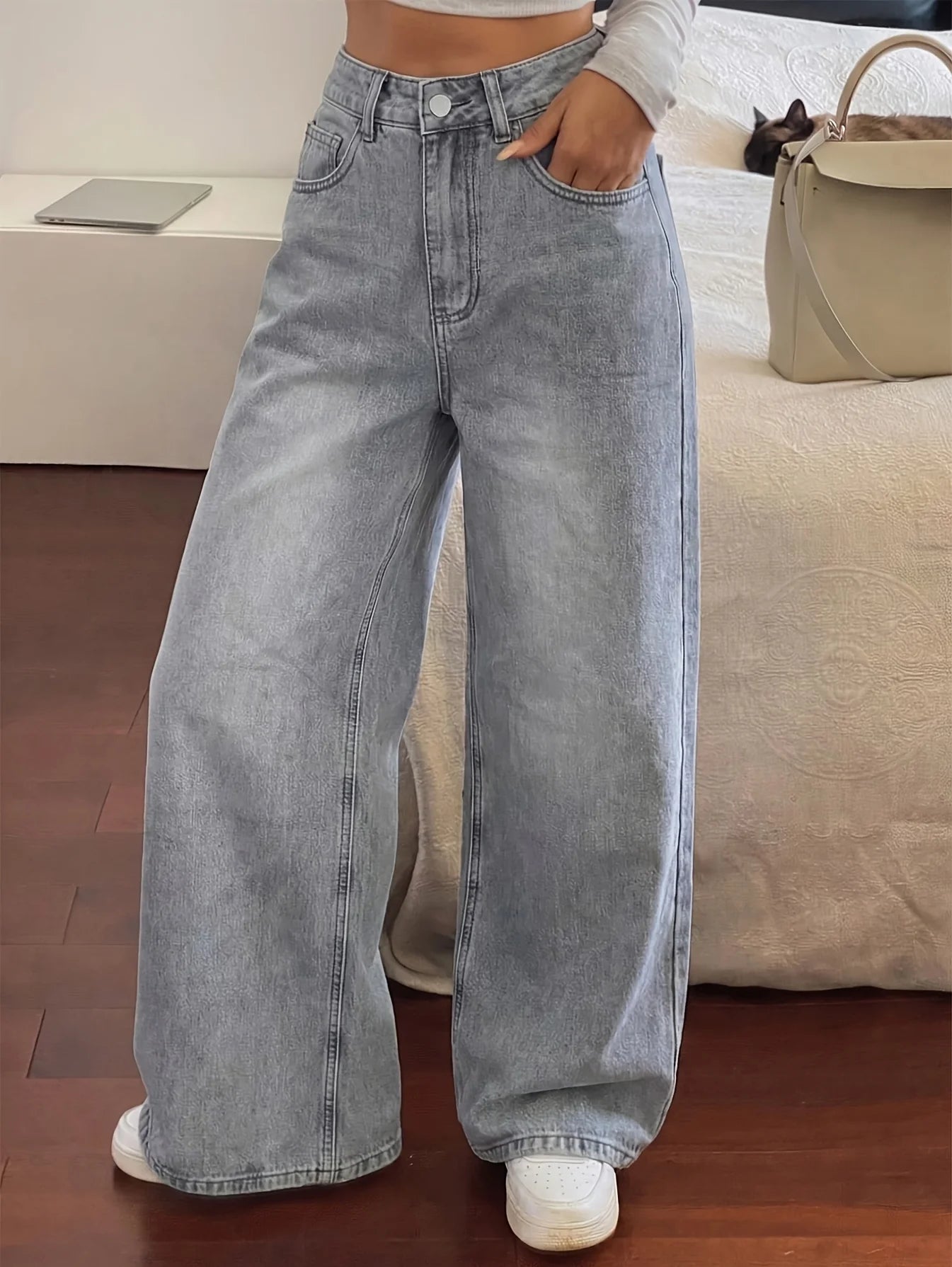 SOLORN New Spring/Summer 2026 wide - leg, versatile, stylish and casual jeans in 1990s retro style