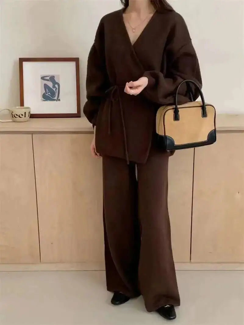 [EWQ] Fashion V-neck Long Sleeve Lace Up Sweater And High Waist Trousers Casual Women Knit Set Clothing 2025 Autumn New 16O1719