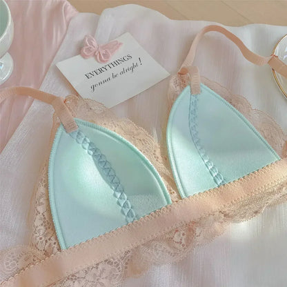 Japanese-style Pure Sensual Lace-trimmed Lingerie for Women, A Thin and Sexy Summer Bra Without Underwire