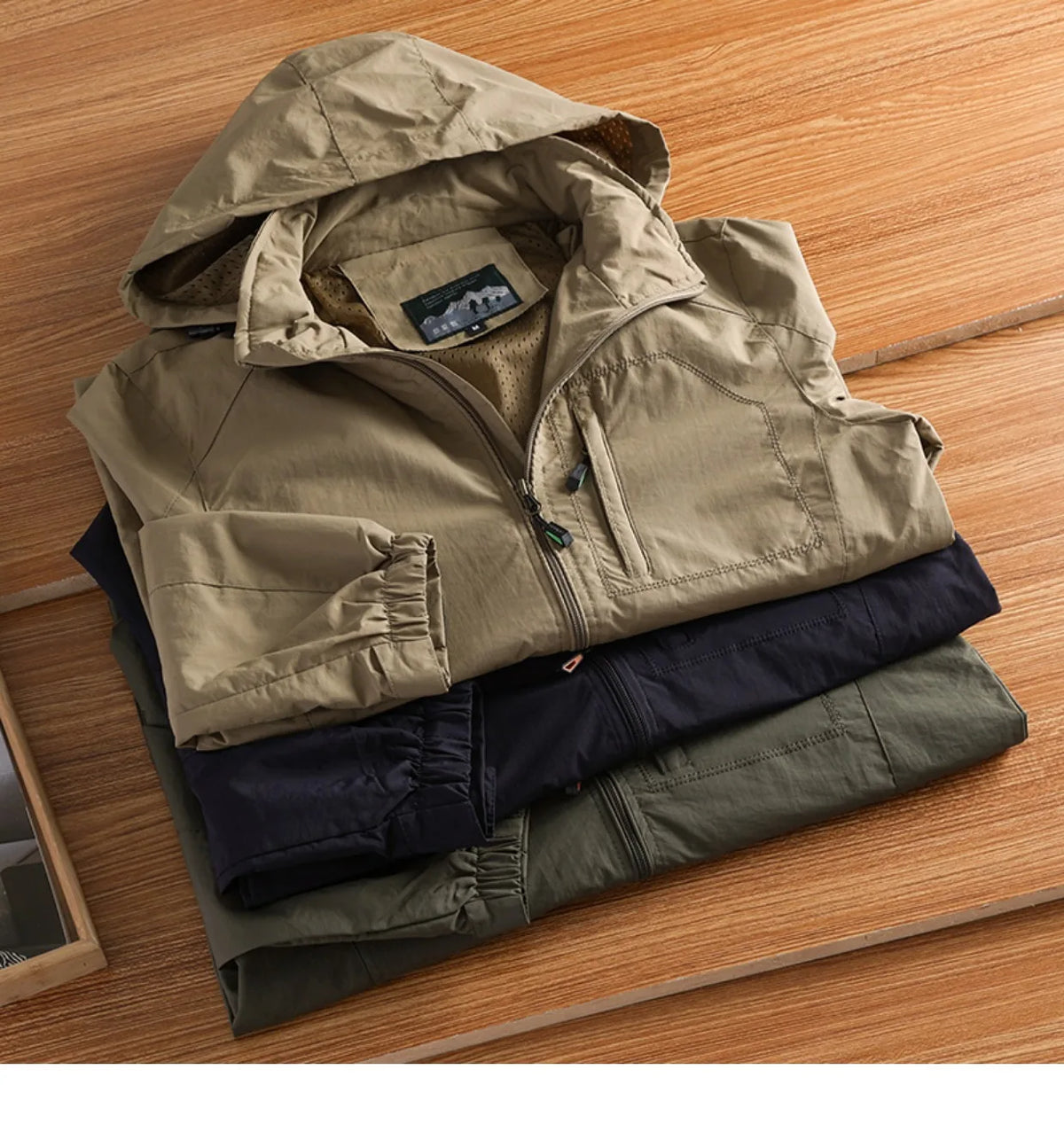 New Waterproof Hooded Jackets Men Casual Windproof Coat Autumn Lightweight Multi-Pocket Hiking Windbreaker Detachable Hat Jacket