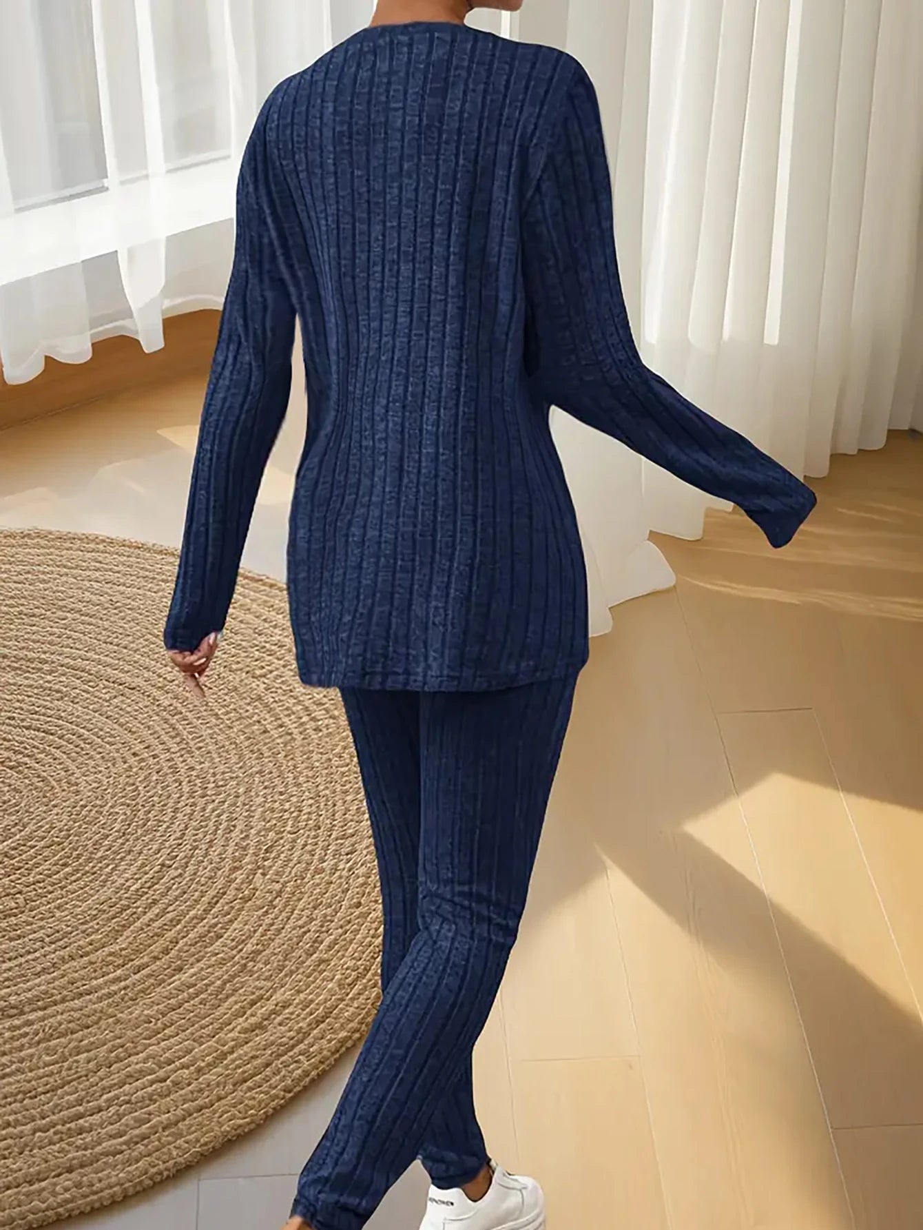 Women's Autumn and Winter Pajamas, Simple Solid Color, Casual and Comfortable, Slim Fit, Fashionable Long-Sleeved Long Pants, Can Be Worn Outside, Pajama Set for Women