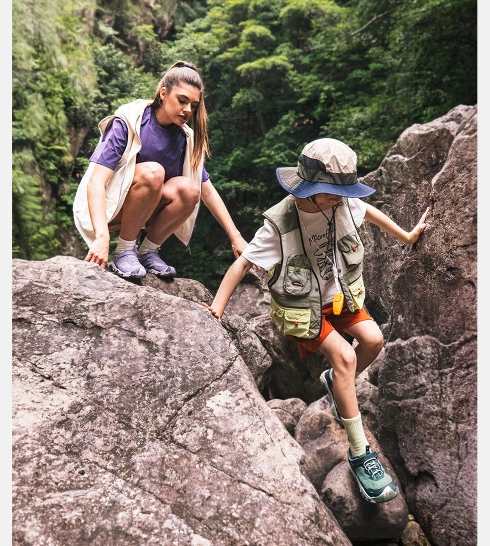 Naturehike Kids' Non-slip Lightweight Hiking Sneakers Anti-Slip Tape Walking Shoes Outdoor Travel Sneakers for River Tracing
