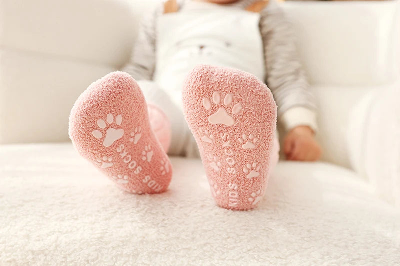 Kids Socks Thick Cold Winter Socks Super Warm Baby Snow Socks Christmas Gifts Coral Fleece Silicone Non-slip Floor Socks