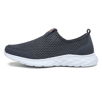 Lightweight Slip-On Shoes for Summer, Large Mesh Breathable Men's Shoes, Ultra-Light Soft-Soled Sports Shoes