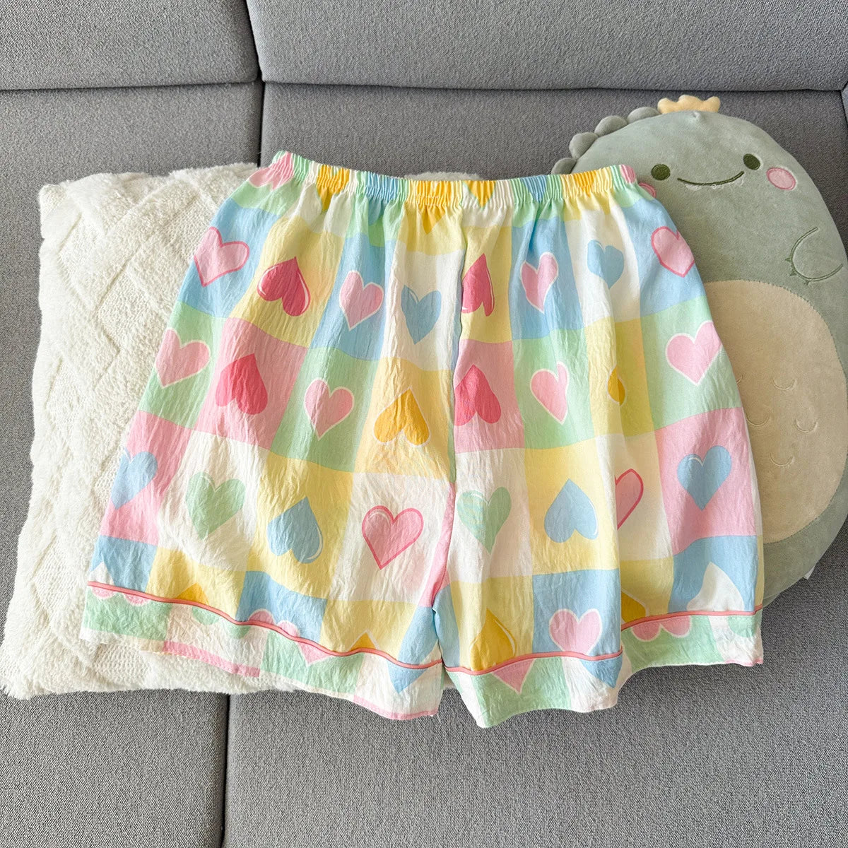 2Summer short-sleeve pajama set for women, comfortable and trendy, shorts can be worn outside, home wear set