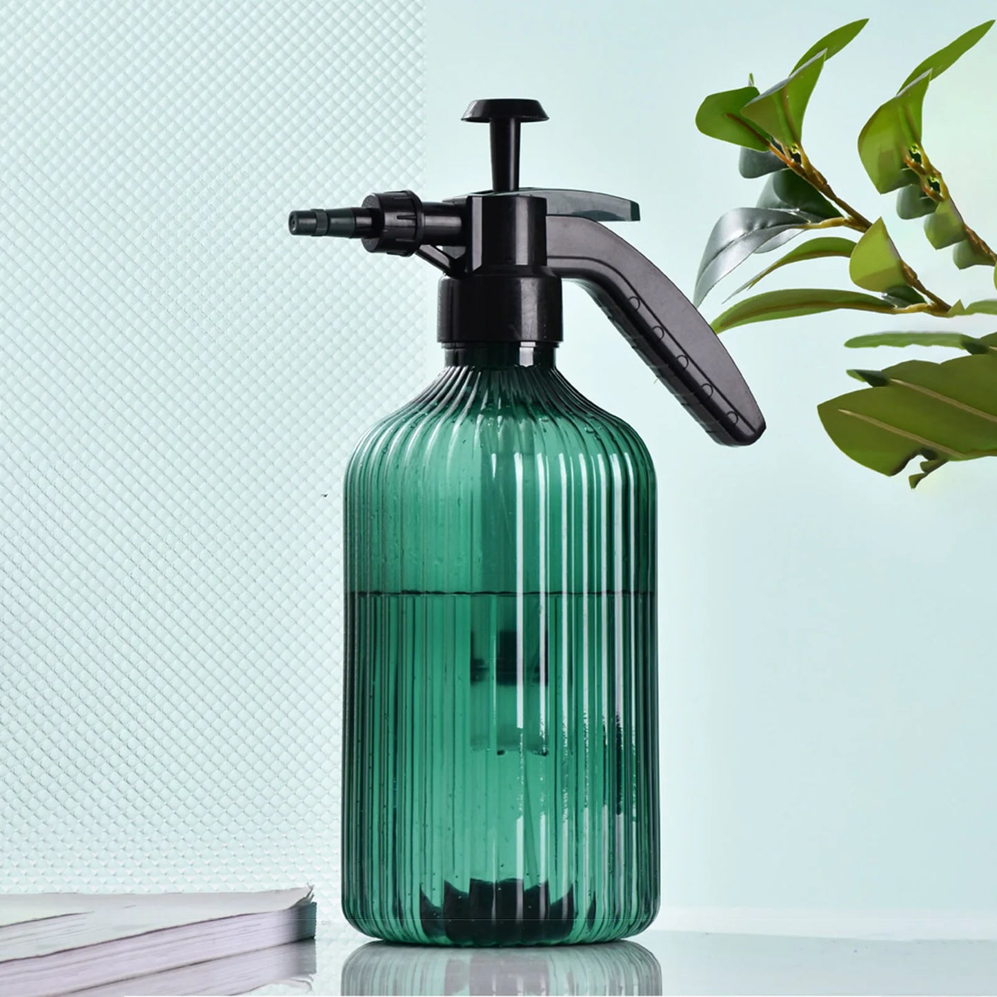2L Large Capacity Garden Spray Bottle With Adjustable Nozzle Fine Mist Plant Watering Can For Indoor Plants Cleaning Pet Bathing