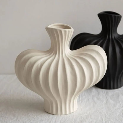 Modern Minimalist Plastic Vase - Chic Water Cultivation Decor for Home