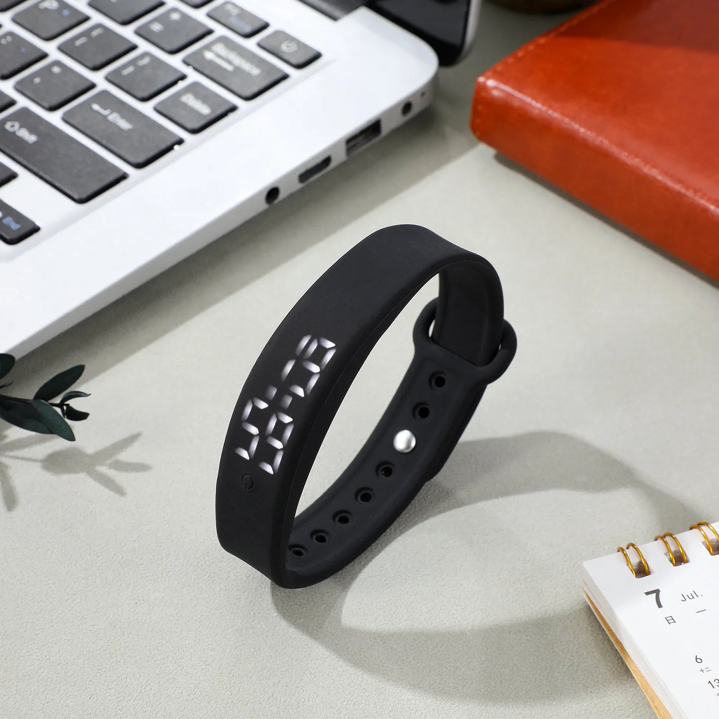 USB Rechargeable Smart Wristband with Thermometer and Vibration Alert Black Adjustable Silicone Band 255x16x9.2mm for Outdoor