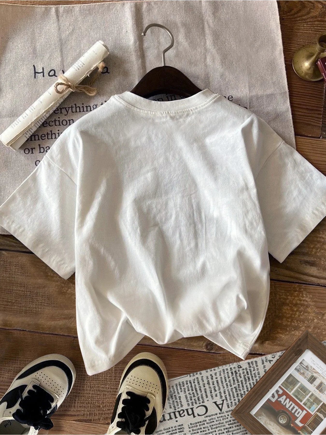 2026 casual and comfortable children's clothing house tree print short sleeved solid color top T-shirt, casual travel