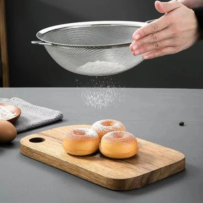Stainless Steel Sieve - Fine Mesh Strainer & Durable Wire Mesh Filter for Kitchen