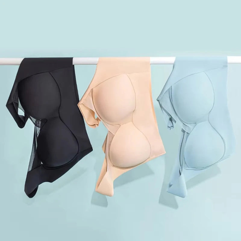 Plus Size Sports Bra - Seamless Wire Free Push Up Brassiere With Wide Straps