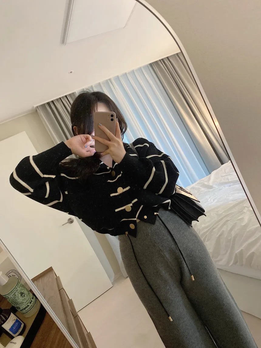 Loose Women's Knitted Cardigan Coat with Big Pockets Striped Splicing Drawstring Hem Single Buttoned Open Front Sweater