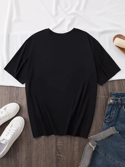 Plus Size T-Shirt - Women's Casual Tee With Cat Print | Crew Neck, Short Sleeve