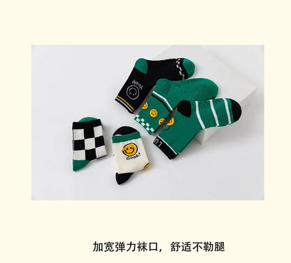 5pairs/Lot autumn winter girls cotton socks child student socks smile boys new Fashion multi-color warmer baby kids sport socks