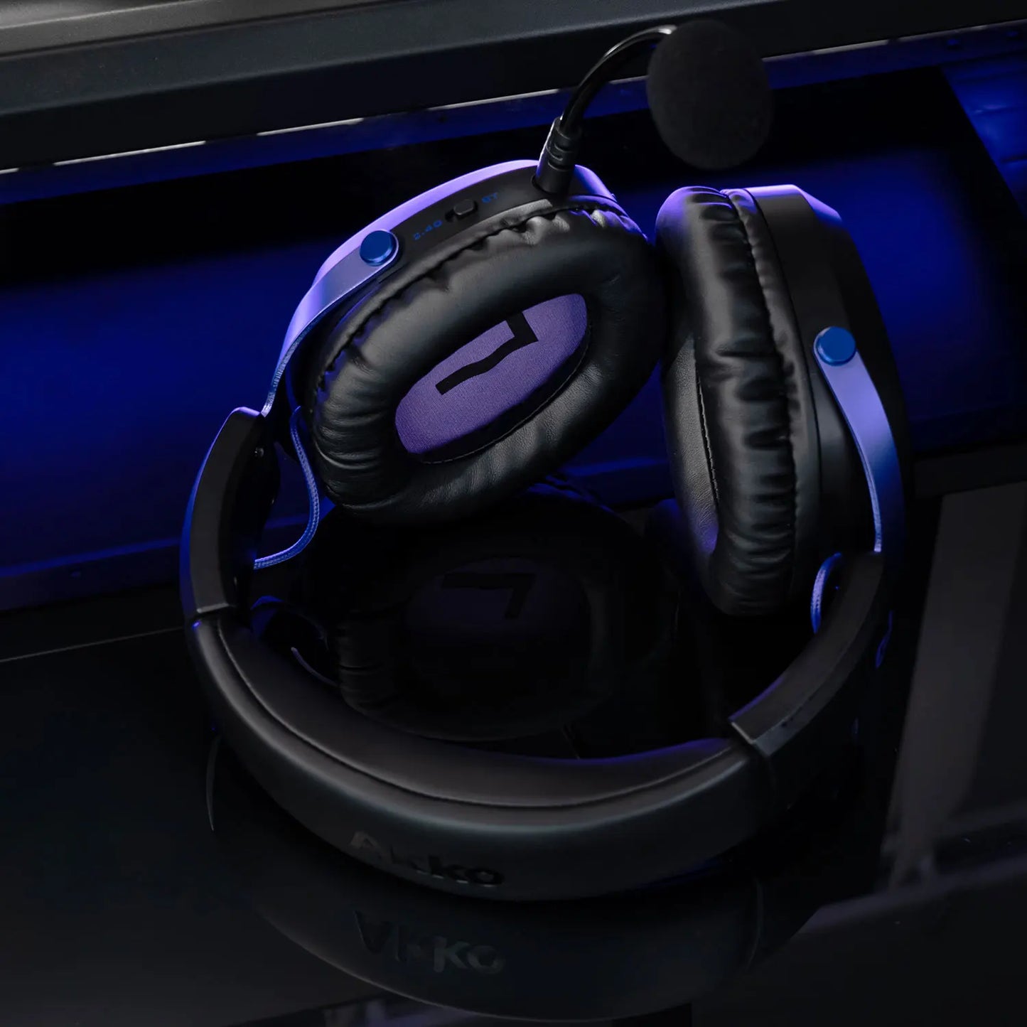 Akko GH300 Gaming Wireless Headphone with Mic Over-Ear Headset 7.1 Virtual Surround Sound Quad-Mode Head-mounted for Music Game