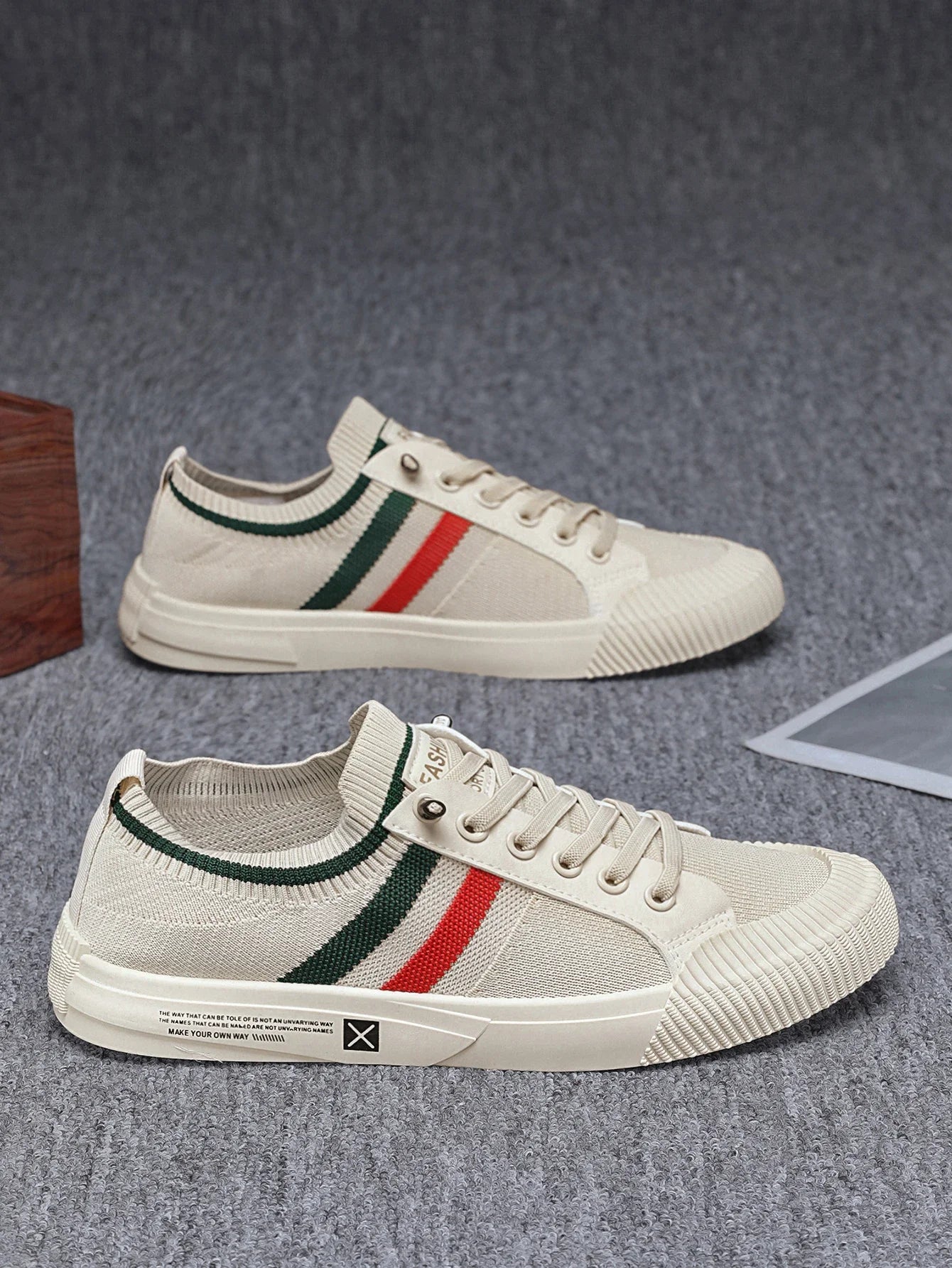 ZOOMNSTORE