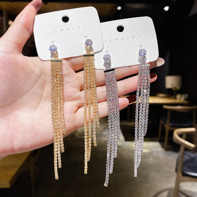 Two-Tone Leaf Drop Earrings – Carbon Zircon Pendant Style