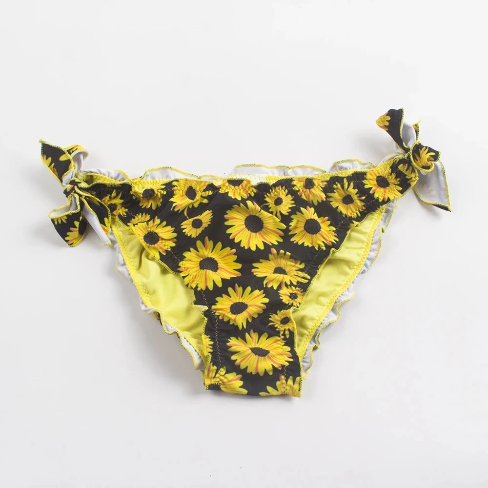Hotsale Bandage Fold Sexy Thong Brazilian Bikinis Tanga 2025 Swimwear Swimsuit Women Bottom Sexy Cheap Bathing Suit Bottom