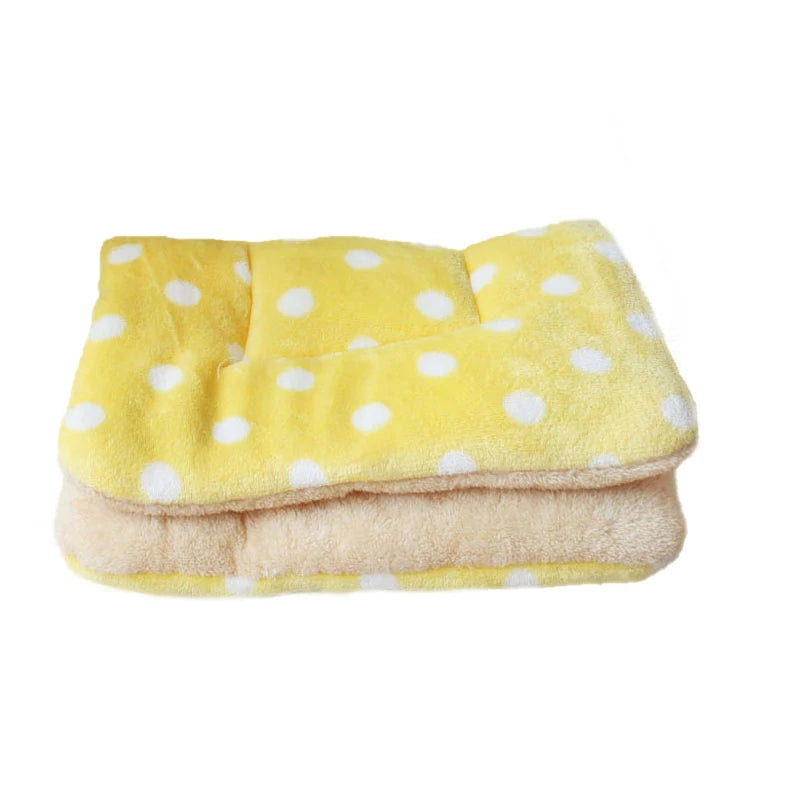 Flannel Pet Pad Dog Bed Thickened Sleeping Pad Dog Blanket Suitable for Chihuahua Labrador Puppy Kitten Small Large Dog Pet Rug