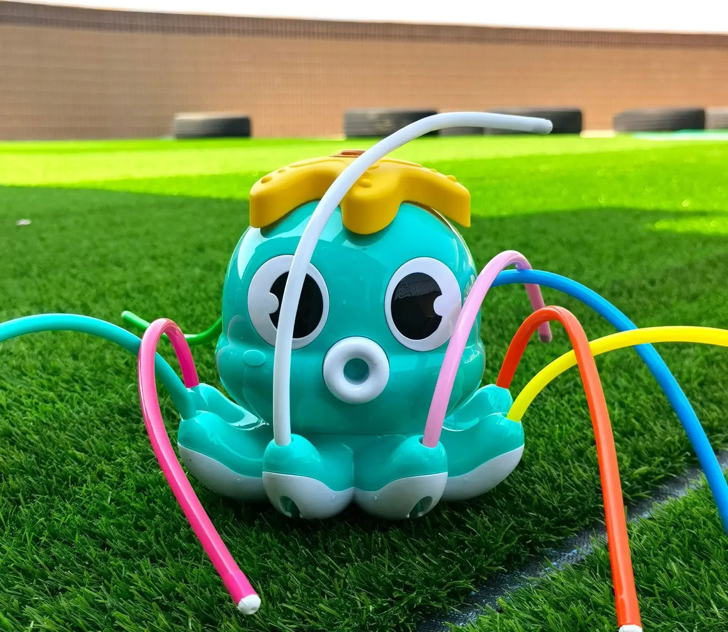 Octopus Sprinkler Water Spray Outdoor Toy Backyard Garden Water Toys Summer Yard Cartoon Splash Sprinkler Baby Bath Toy for Kids