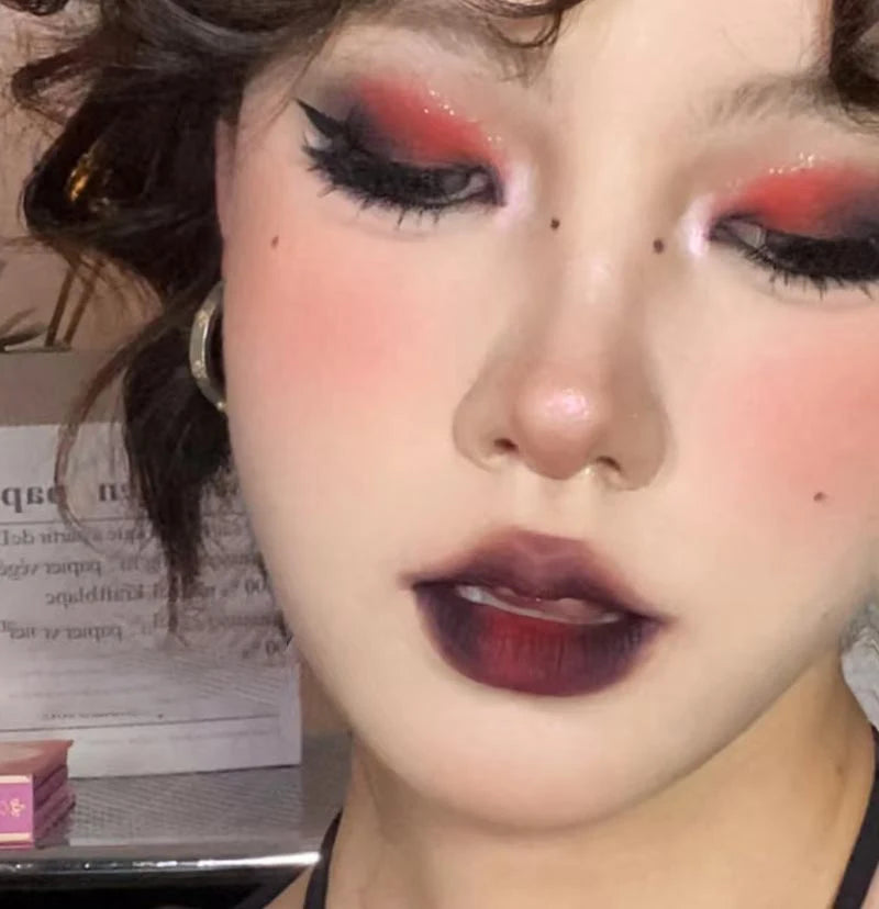 Punk Smoky Red Black Eye Shadow Palette Waterproof Gothic Matte Blue Eyeshadow Tray Women Halloween Eye Pigments Makeup Palette