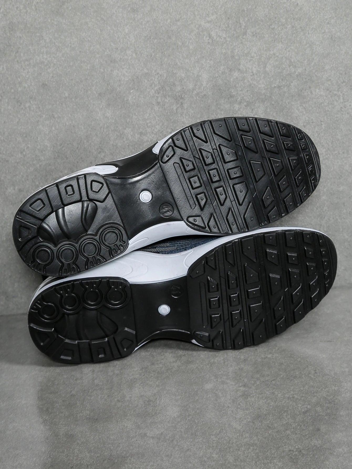 ZOOMNSTORE
