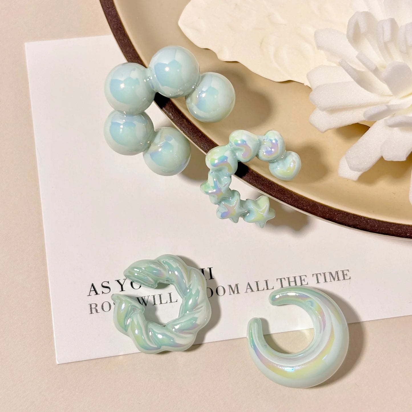 4PCS Women Threadless Ear Cuffs Set Fashion Europe US Transparent Colorful Dopamine Irregular C Shape Clip On Earrings Jewelry
