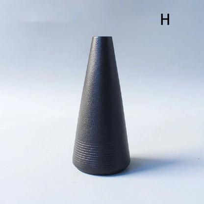 Black Ceramic Small Vase - Simple Japanese Home Decoration