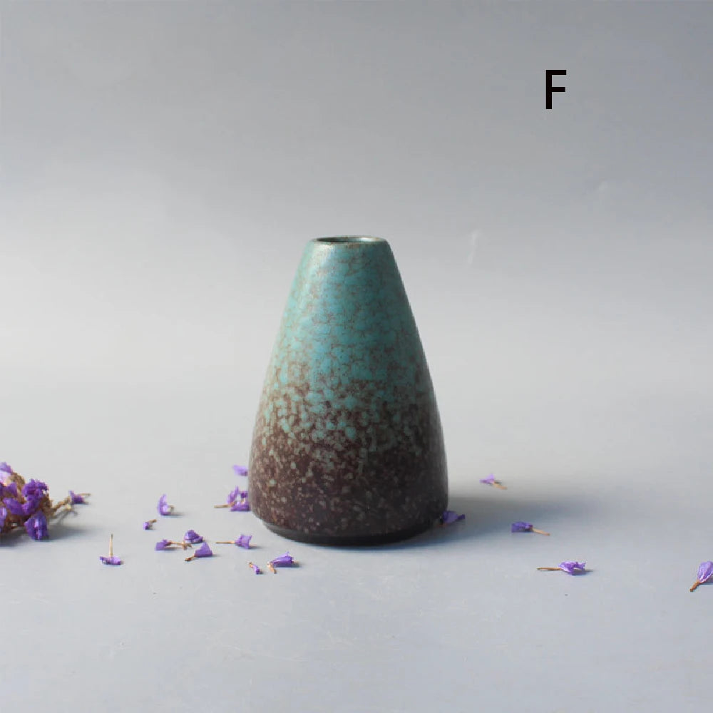 Black Ceramic Small Vase - Simple Japanese Home Decoration