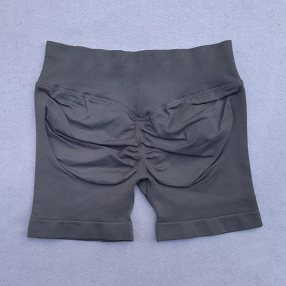 Shorts Set 2 Pieces Seamless Yoga Set Workout Tracksuit Women Halter Sport Bra And Low Waist Scrunch Bum Gym Shorts Suits