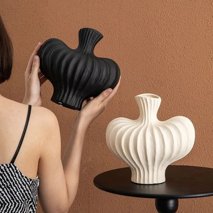 Modern Minimalist Plastic Vase - Chic Water Cultivation Decor for Home