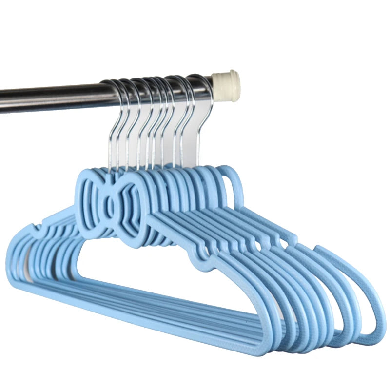 Durable Clothes Hanger Set – 10PCS ABS Plastic Heart Pattern Coat Hangers