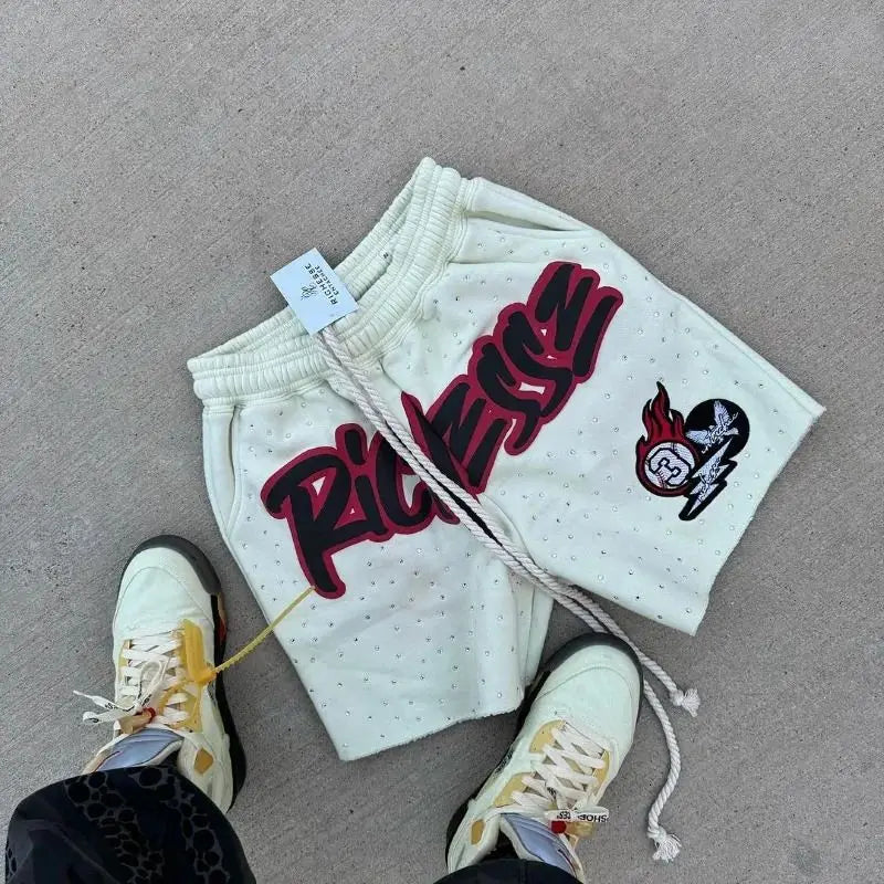 2026 Summer New Men's Rhinestone "RICH" Graffiti Print Shorts Oversized Pants, Suitable for Daily Wear and Training