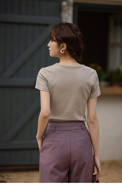Women's Square-Neck T-Shirt – Elegant Cotton Short-Sleeve Top