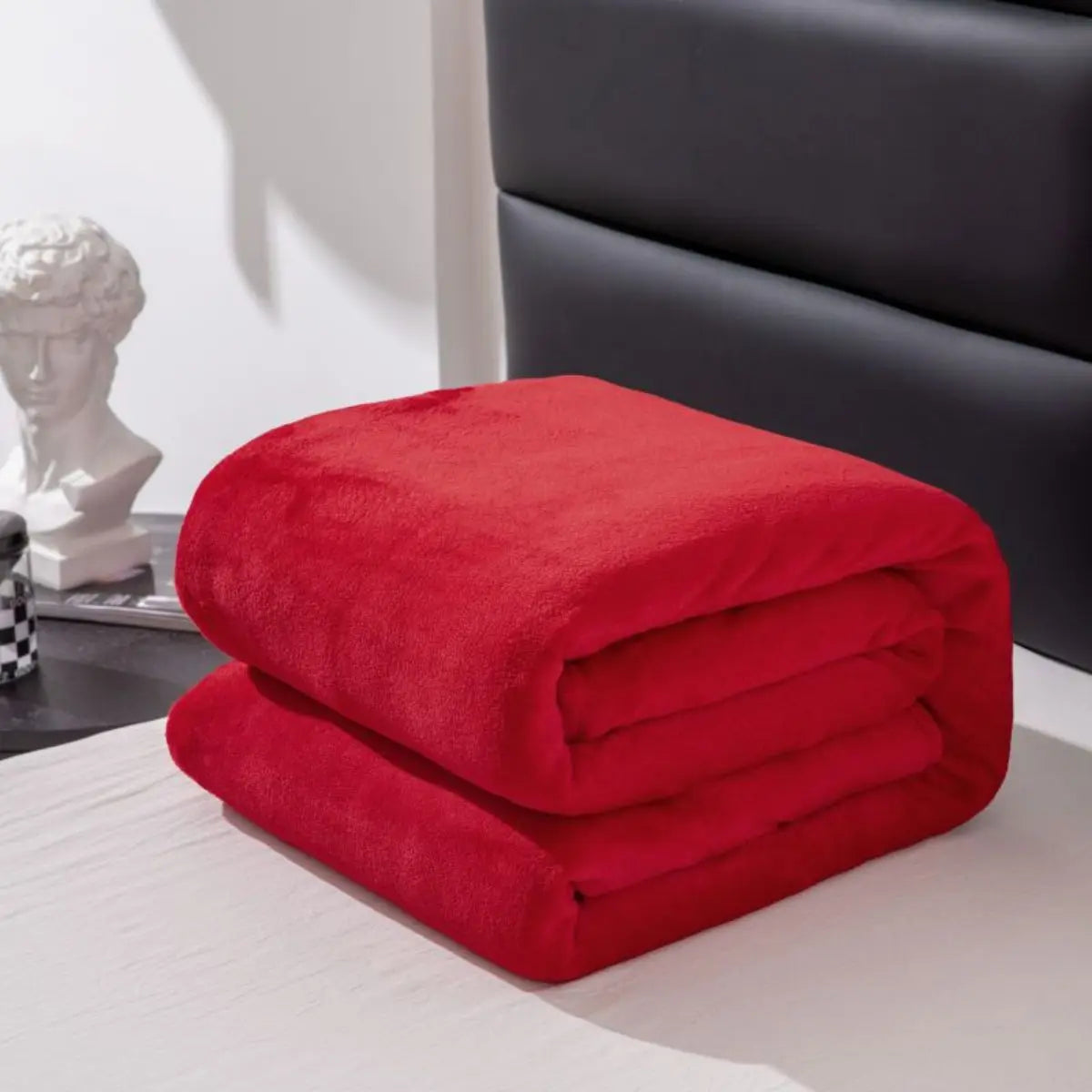 Solid Color Fleece Blanket - All Seasons Machine Washable - ZOOMNSTORE