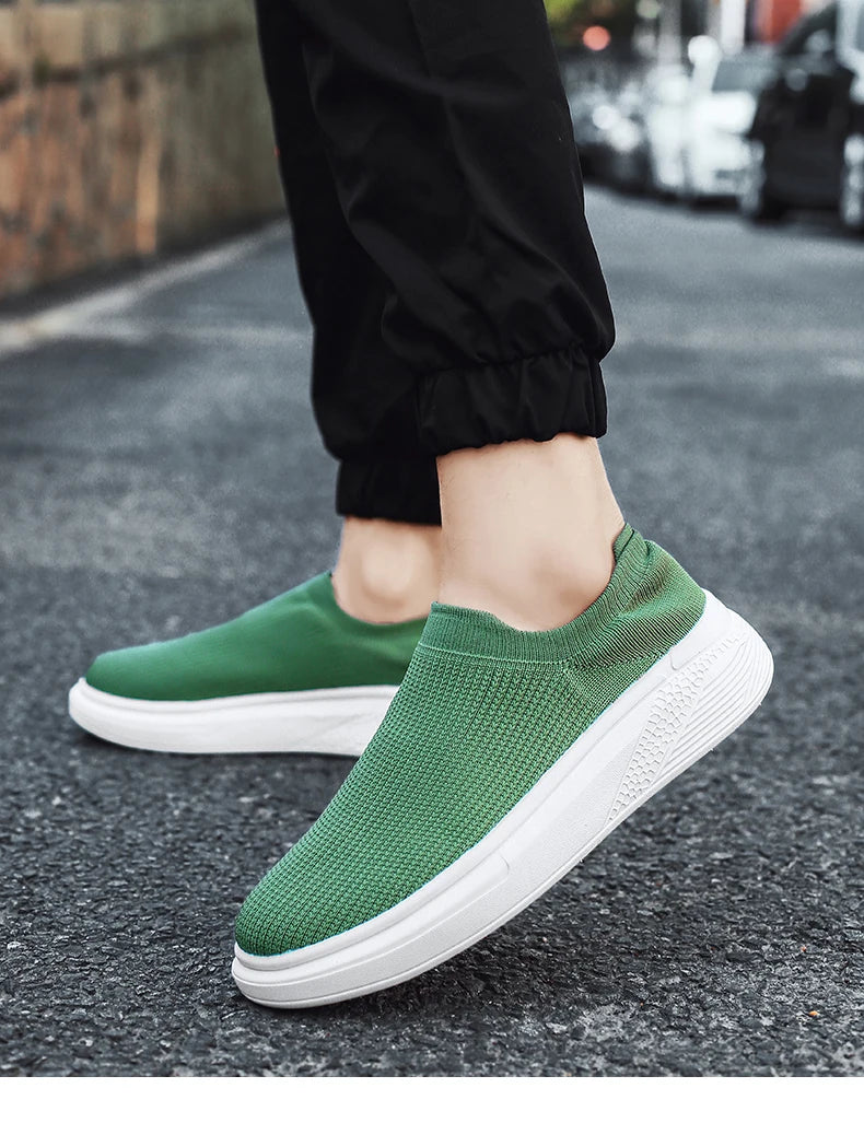 Outdoor Super Light Men Sneakers Fashion Breathable Running Sport Shoes Quality Slip-on Unisex Athletic Footwear 2022 Hot Sale