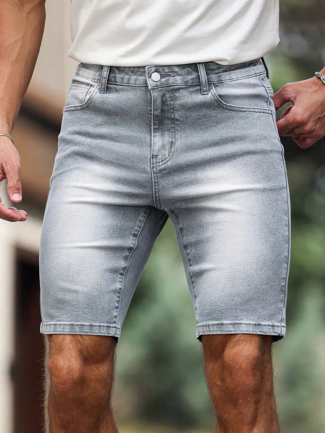 Men's summer denim shorts. Gray skinny shorts. For daily leisure. Versatile and simple. Fashionable and trendy.