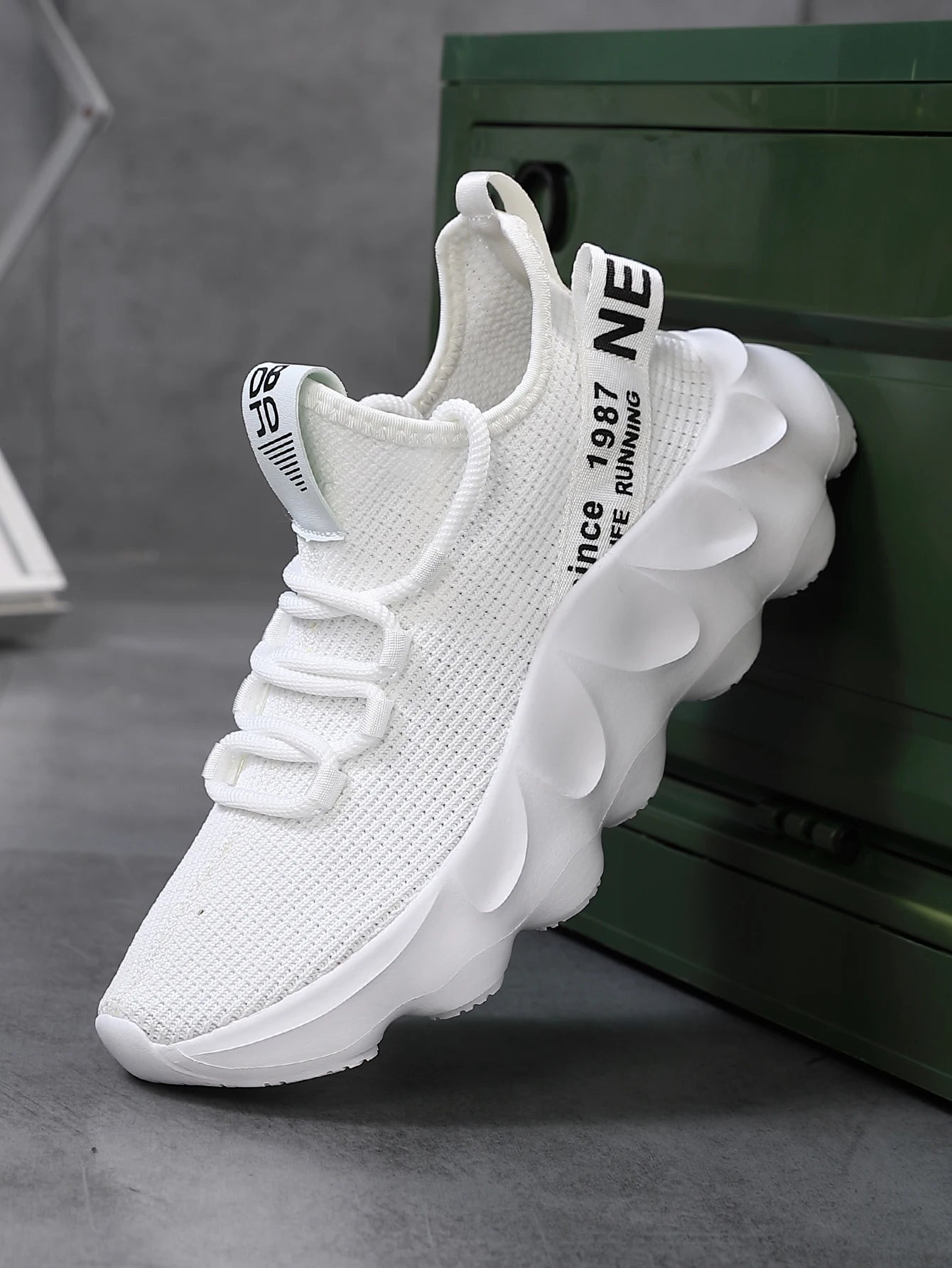 ZOOMNSTORE