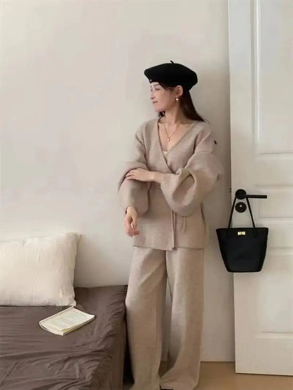 [EWQ] Fashion V-neck Long Sleeve Lace Up Sweater And High Waist Trousers Casual Women Knit Set Clothing 2025 Autumn New 16O1719